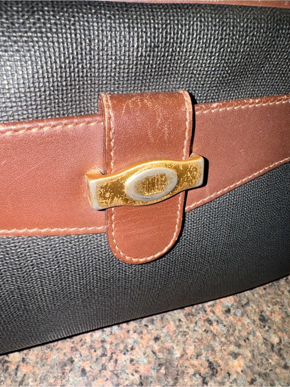 Dunhill Black Textured Clutch with wristlet strap - Picture 3 of 8